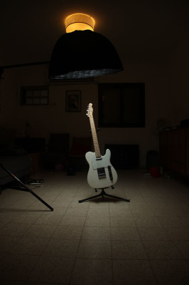 one light guitar photography setuo - thetesting phase