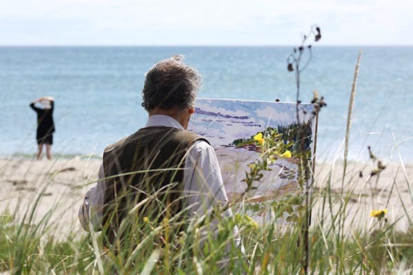 painting at the beach